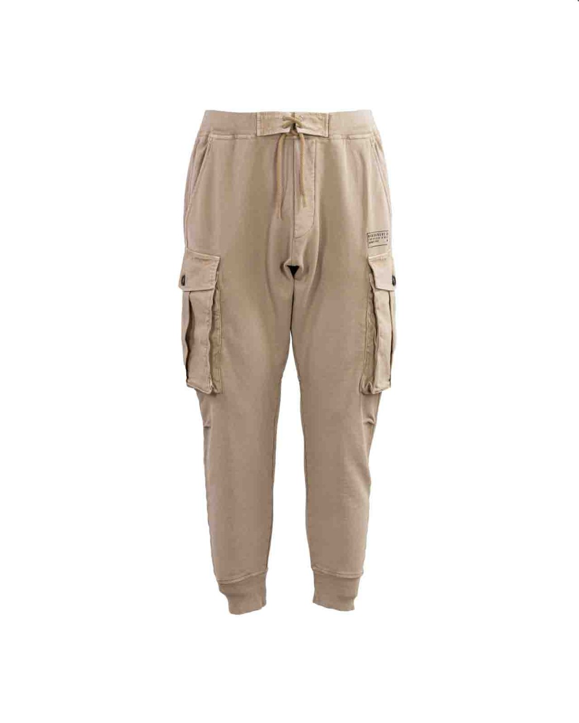 shop DSQUARED2 Sales Pantalone: Dsquared2 jogger cargo.
Pantalone multitasche.
Vita elastica.
Polsini sul fondo.
Vestibilità regolare.
Composizione: 100% Cotone.
Fabbricato in Italia.. S74KB0854 S25539-111 number 968102